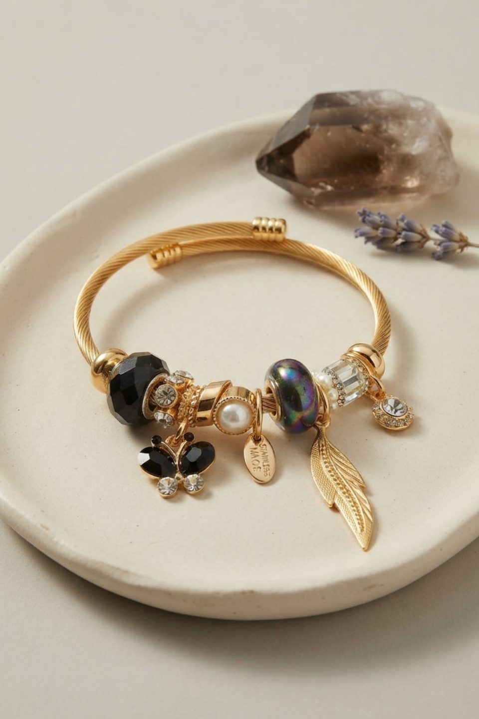 Shekka Siyah Kelebek Model Charmlı Bileklik