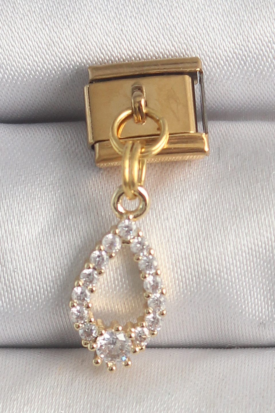 Shekka 316L Çelik Gold Renk Sallantı Zirkon Taşlı Damla Model Nomination Charm