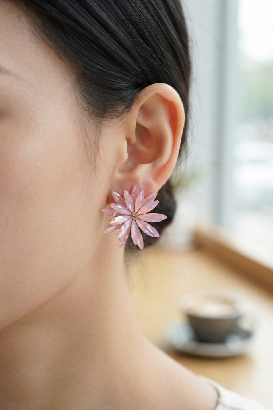 Shekka Lotus Model Pembe Renk Kristal Taşlı Kadın Küpe