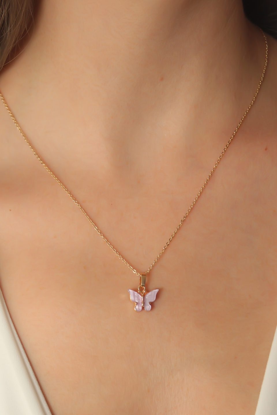 Shekka Gold Lila Renk Kelebek Figür Kadın Kolye
