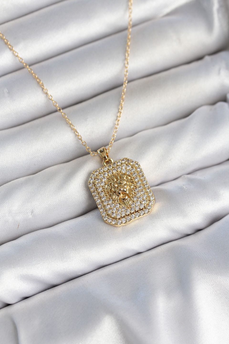 Shekka 316L Çelik Zincir Gold Aslan Madalyon Model Zirkon Taşlı Kadın Kolye — görsel 2