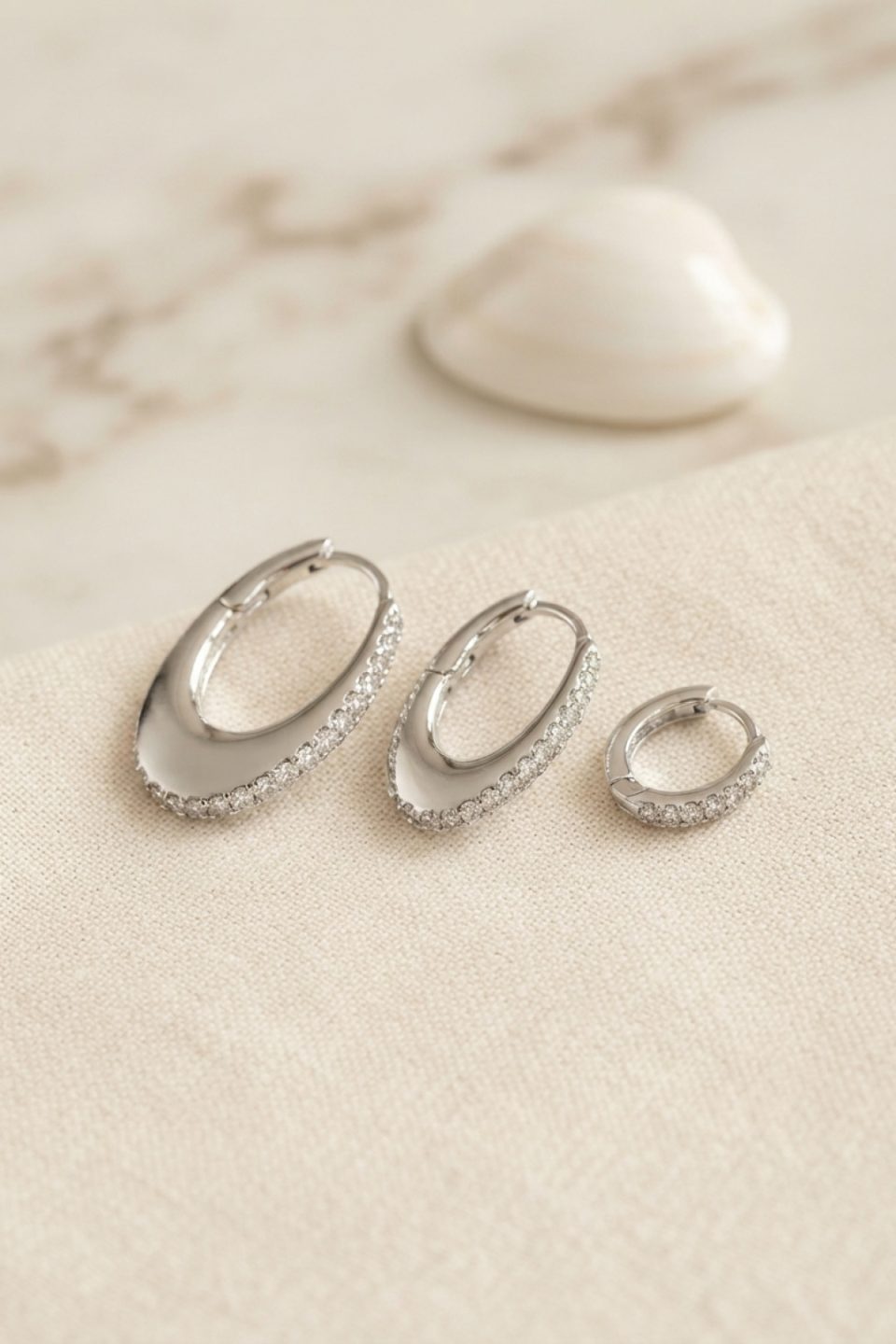 Shekka Gümüş Renk Oval Halka Model Zirkon Taşlı 3 lü Küpe Set