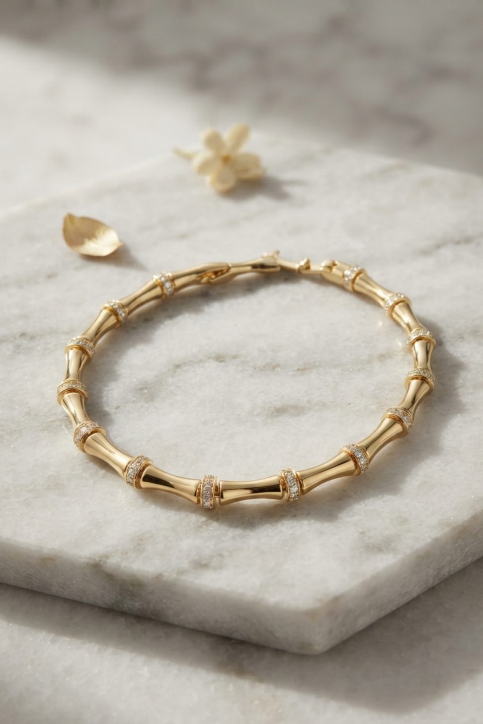 Shekka Gold Renk Bambu Model Zirkon Taşlı Kadın Bileklik