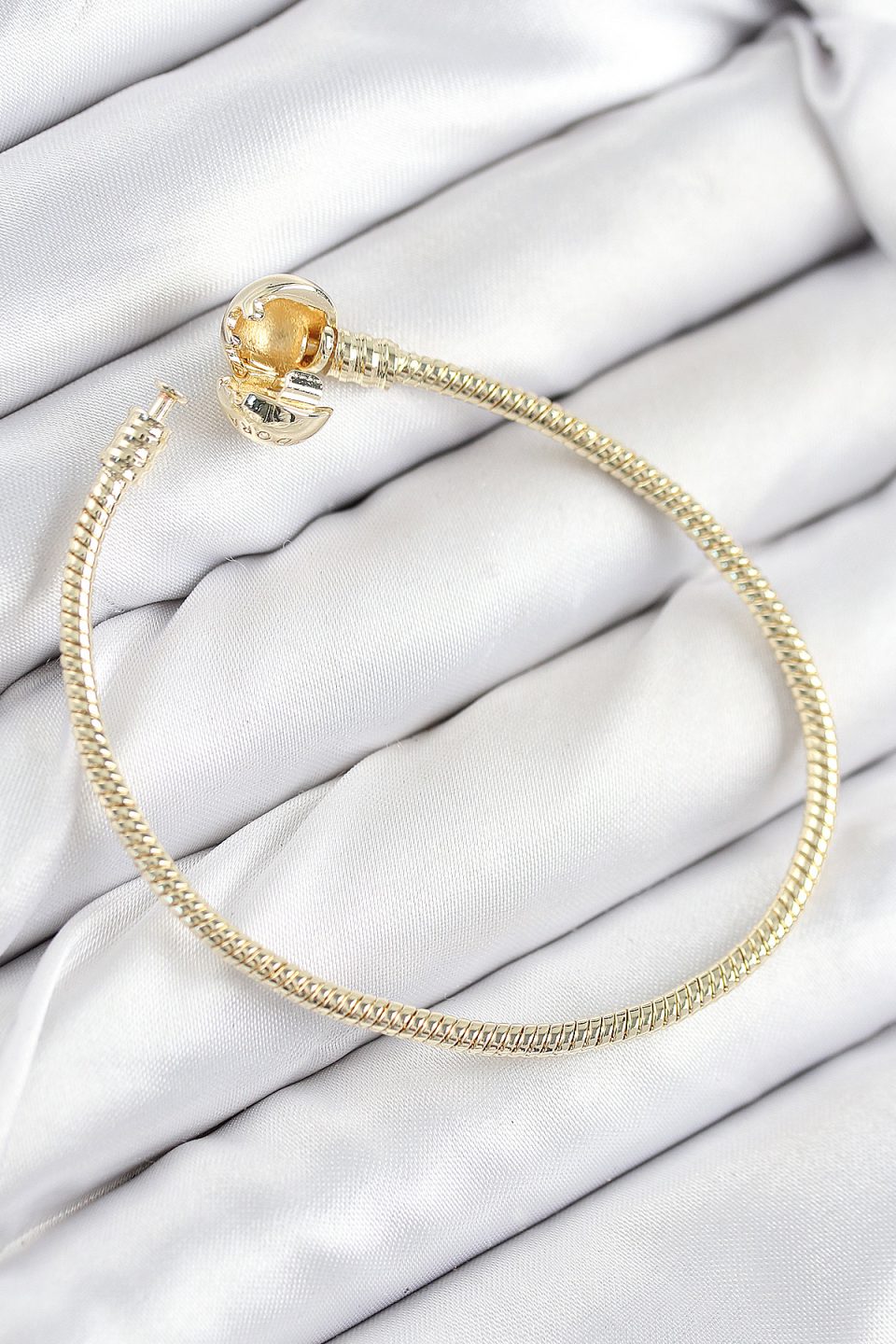 Shekka Pirinç Charm Topcuk Model Gold Renk Kadın Bileklik — görsel 2