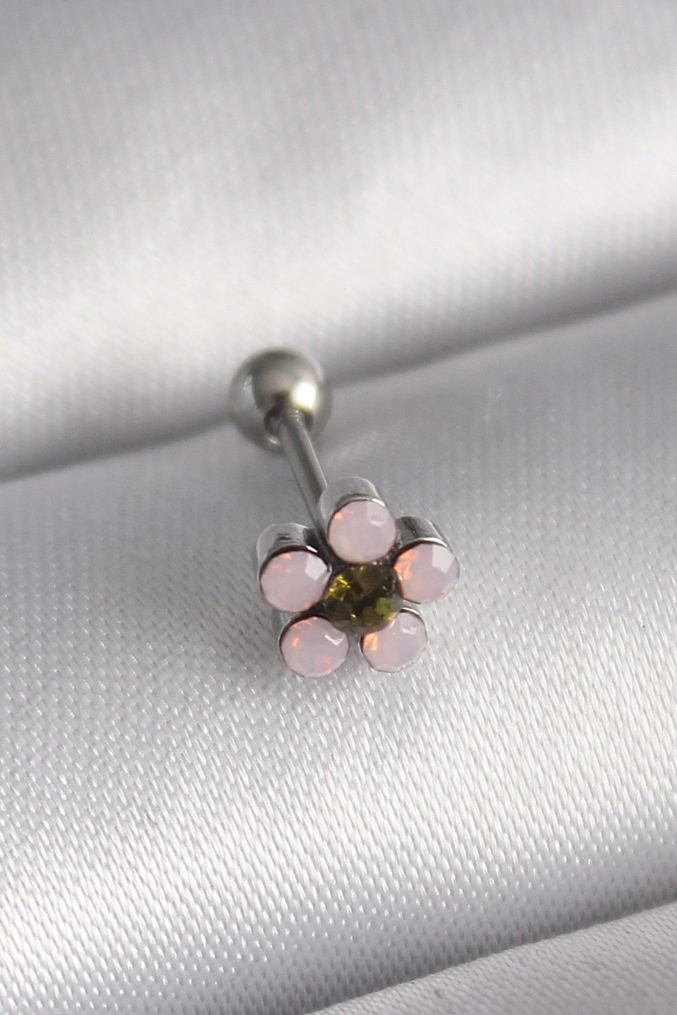 Shekka 316L Çelik Gümüş Renk Zirkon Taşlı Çiçek Tragus Piercing