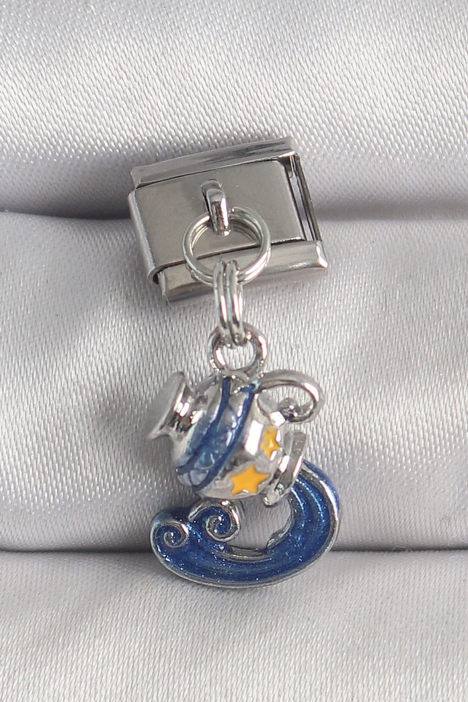 Shekka 316L Çelik Gümüş Renk Sallantı Kova Burç Model Nomination Charm
