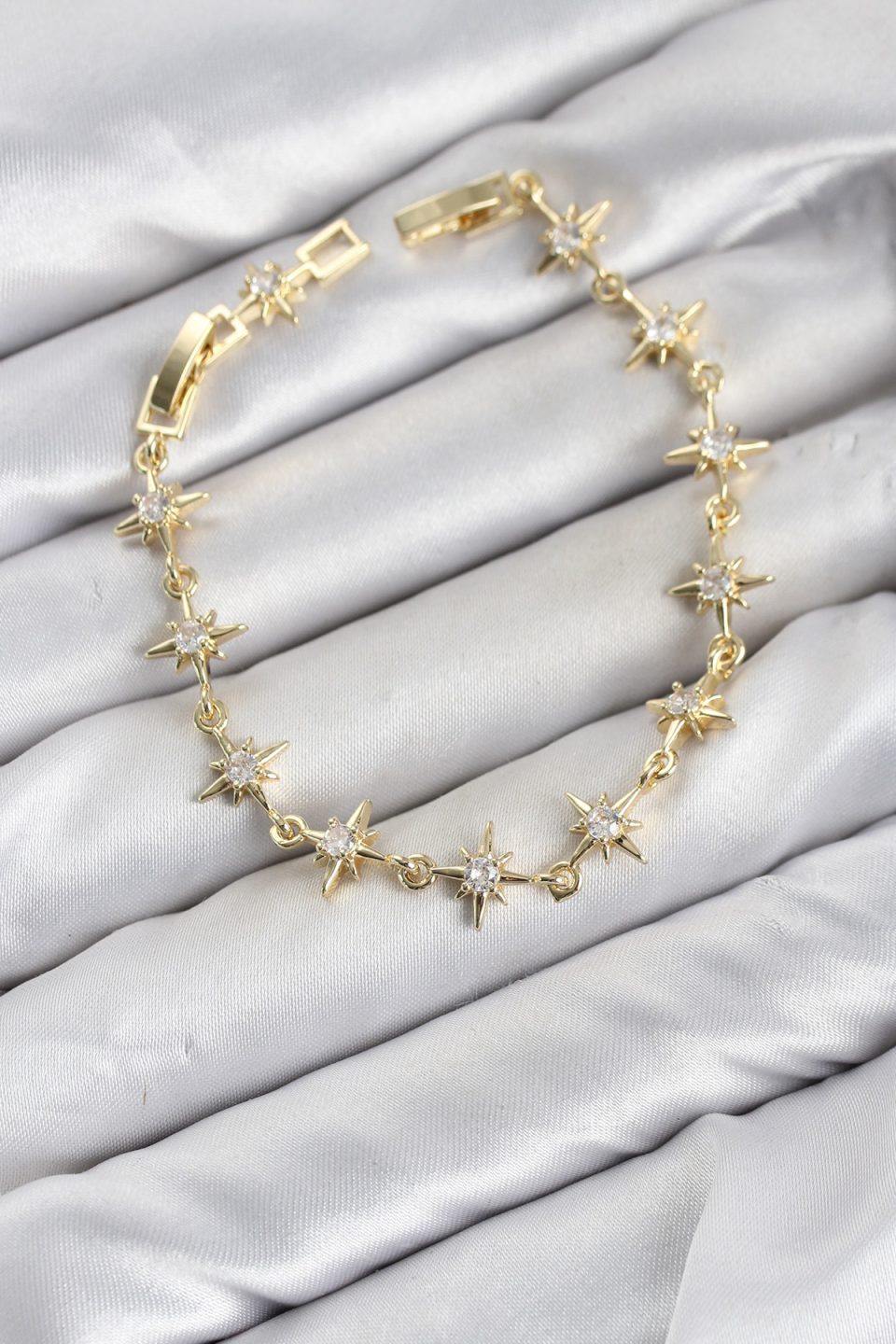 Shekka CM Kutup Yıldızı Model Gold Renk Zirkon Taşlı Kadın Bileklik