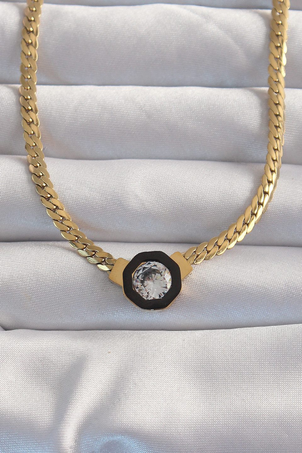 Shekka 316L Çelik Gold Renk Ezme Zincir Zirkon Taşlı Mineli Serenay Kolyesi