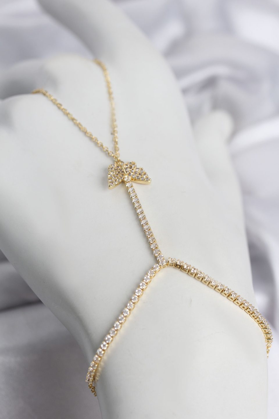 Shekka Gold Renk Pirinç Zirkon Taşlı Kelebek Model Şahmeran