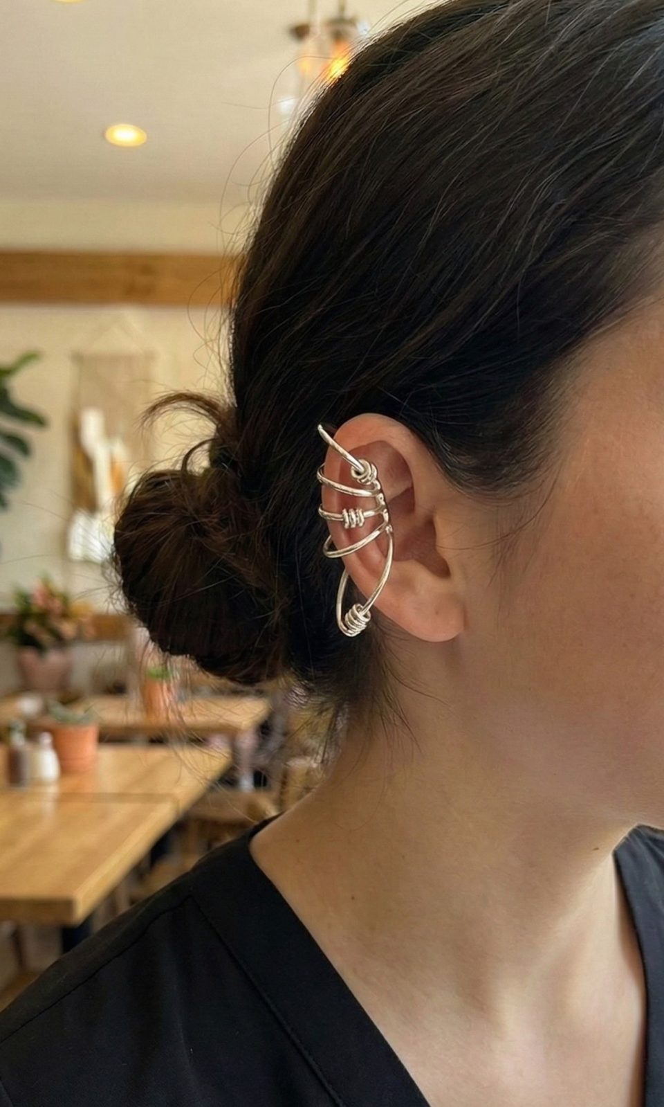 Shekka Pirinç Halkalı Model Gümüş Renk Kıkırdak Küpe