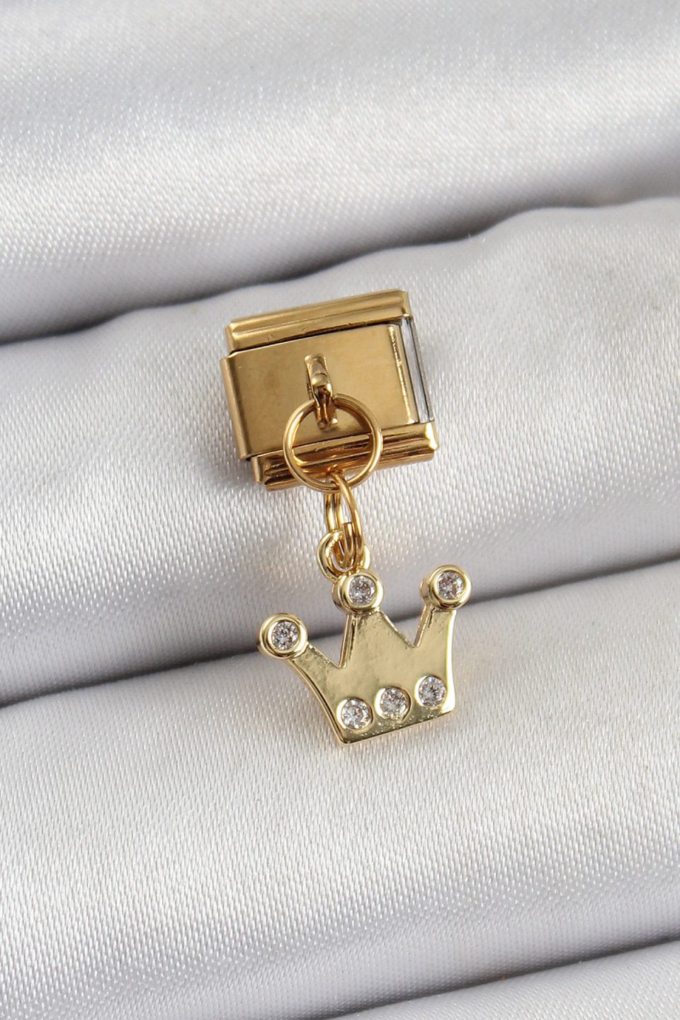Shekka 316L Çelik Sallantılı Zirkon Taşlı Kraliçe Tacı Model Gold Renk Nomination Charm