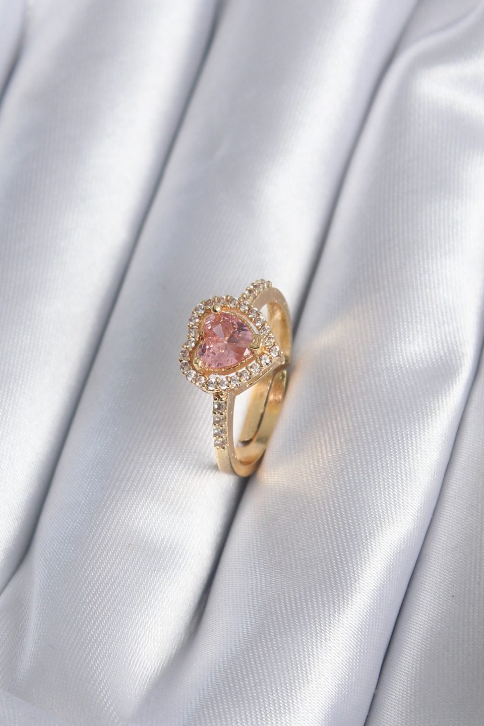 Shekka Pirinç Gold Renk Pembe Zirkon Taş Kalp Charm Model Kadın Yüzük
