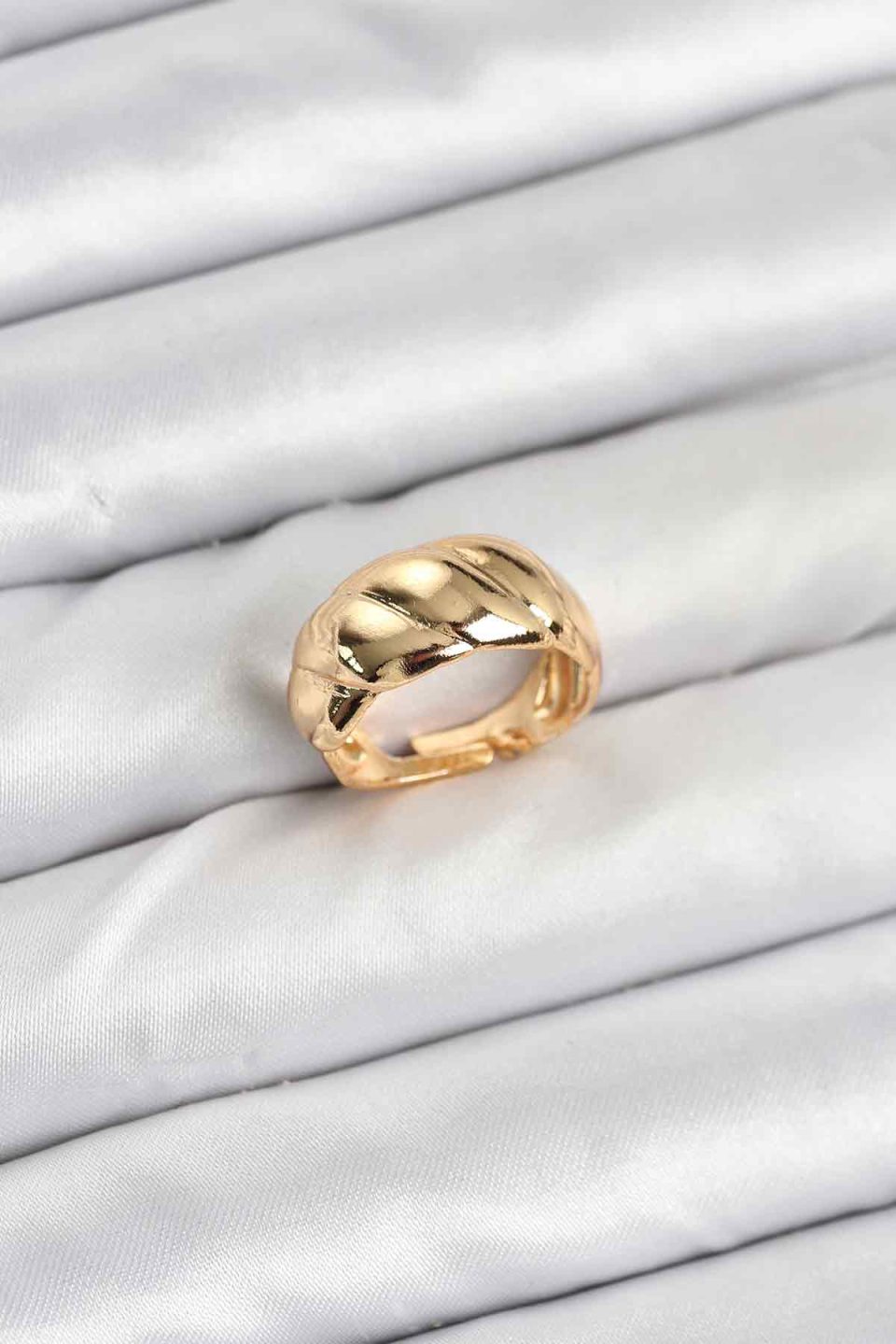 Shekka Gold Renk Bombeli Sarmal Yüzük