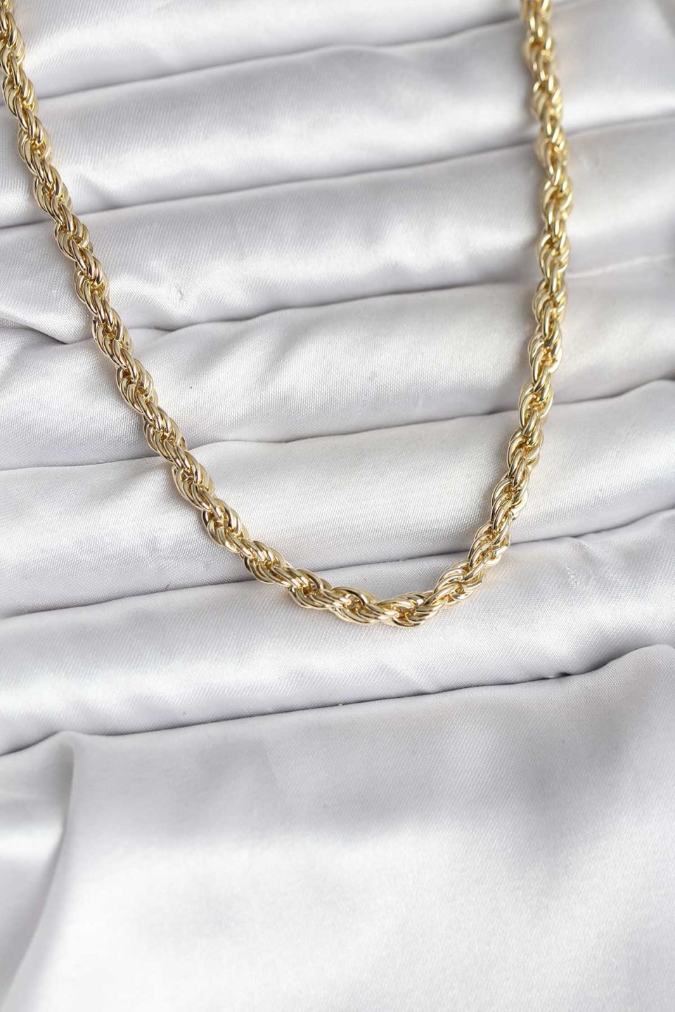 Shekka 14K Gold Renk Kaplama Burgu Model CM Kadın Kolye