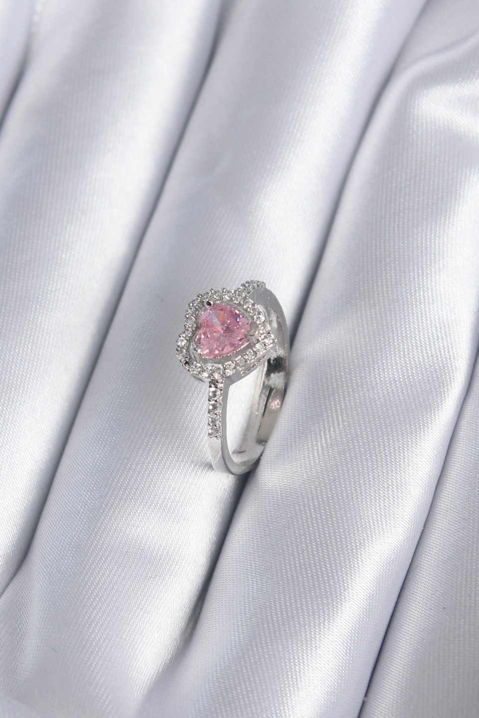 Shekka Pirinç Gümüş Renk Pembe Zirkon Taş Kalp Charm Model Kadın Yüzük