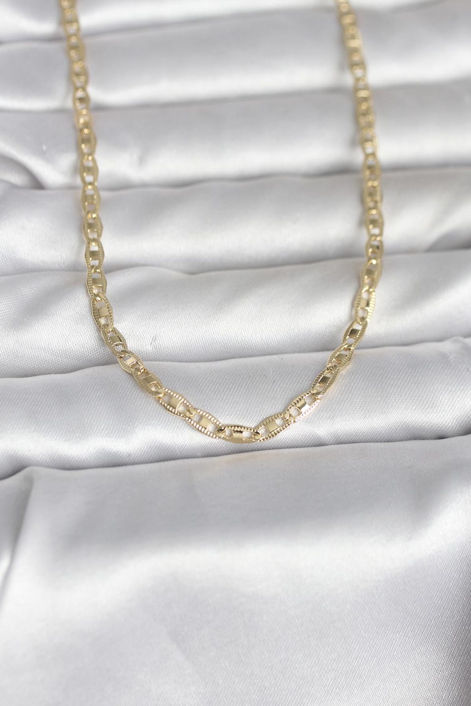 Shekka CM 14K Gold Renk Lazer Kesim Zincirli Model 60 cm Kadın Kolye