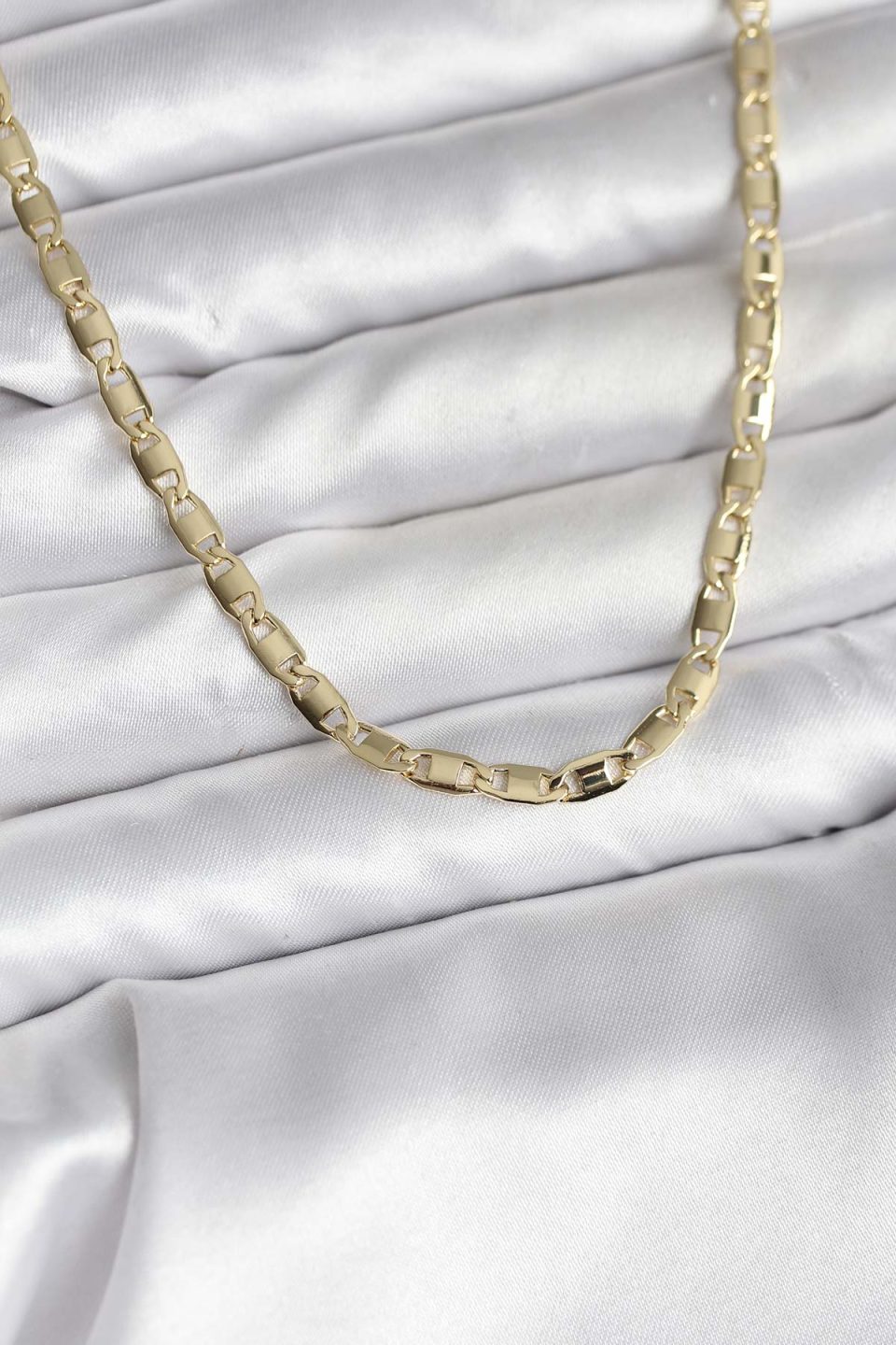 Shekka 14K Gold Renk Kaplama Plaka Ezme Model Zincirli CM Kadın Kolye
