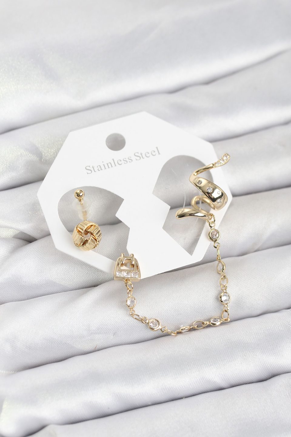 Shekka Pirinç Gold Renk Yılan Model Zincir Bağlantılı Ear Cuff Küpe Seti
