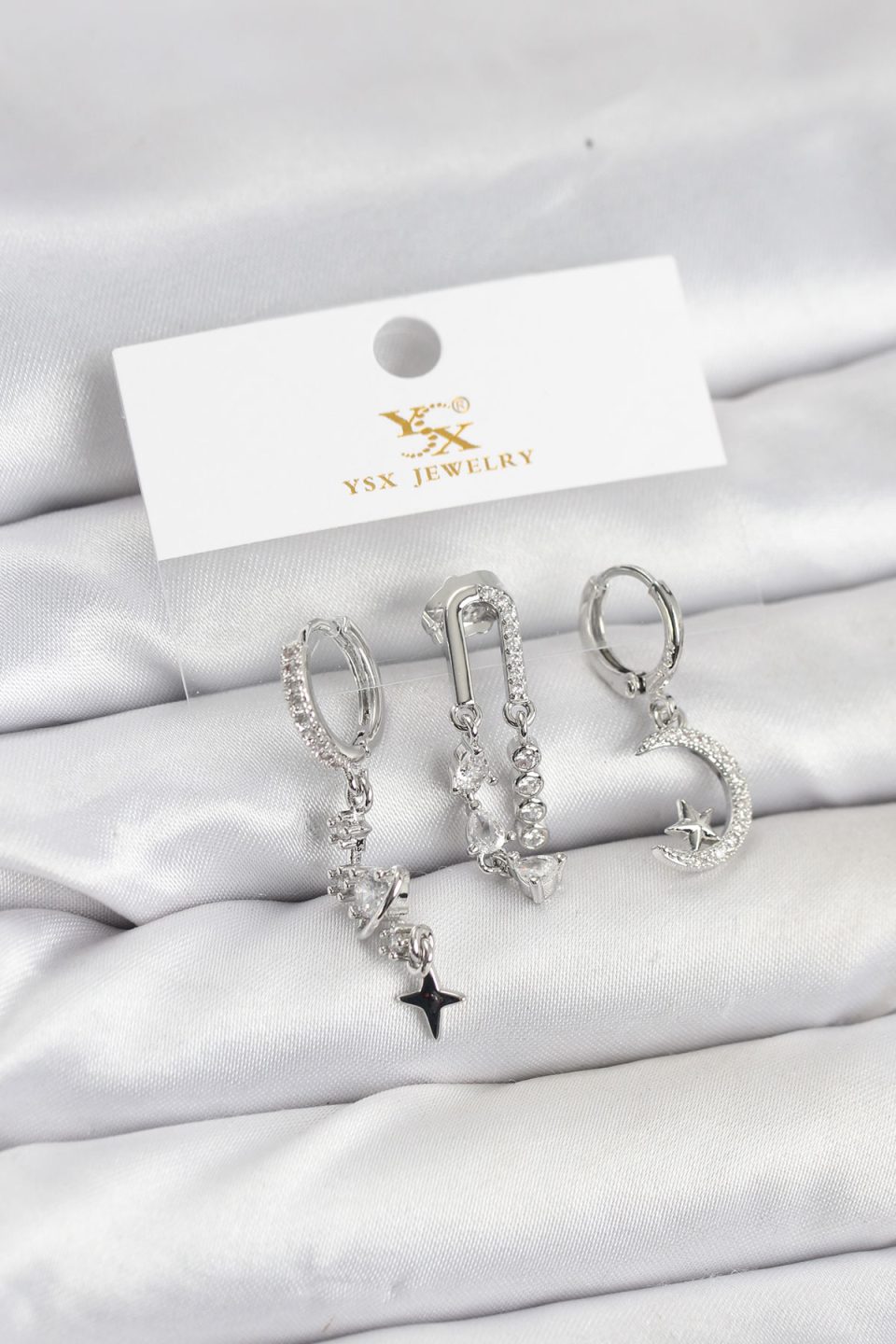 Shekka Pirinç Gümüş Renk Zirkon Taşlı Uzay Model YSX Trio Küpe Seti