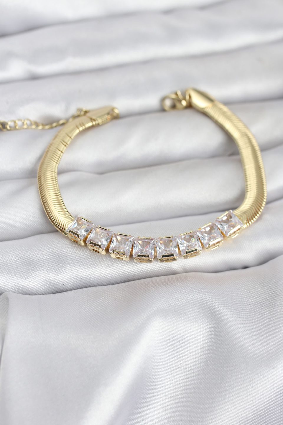 Shekka 316L Çelik Gold Renk Kare Zirkon Taşlı Yılan Zincirli Kadın Bileklik