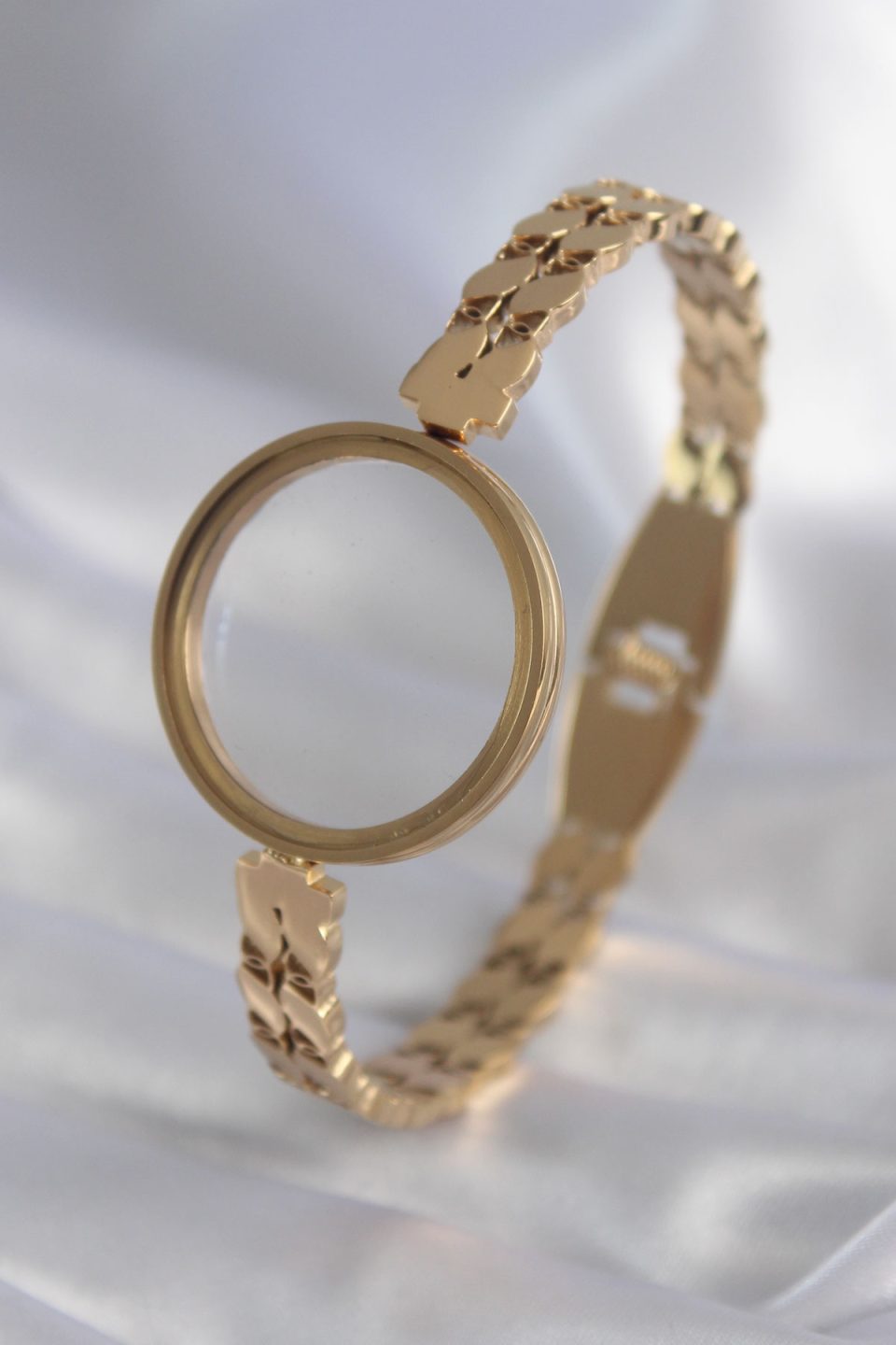 Shekka 316L Çelik Gold Renk Arpa İşleme Açılabilir Fanus Model Kadın Kelepçe