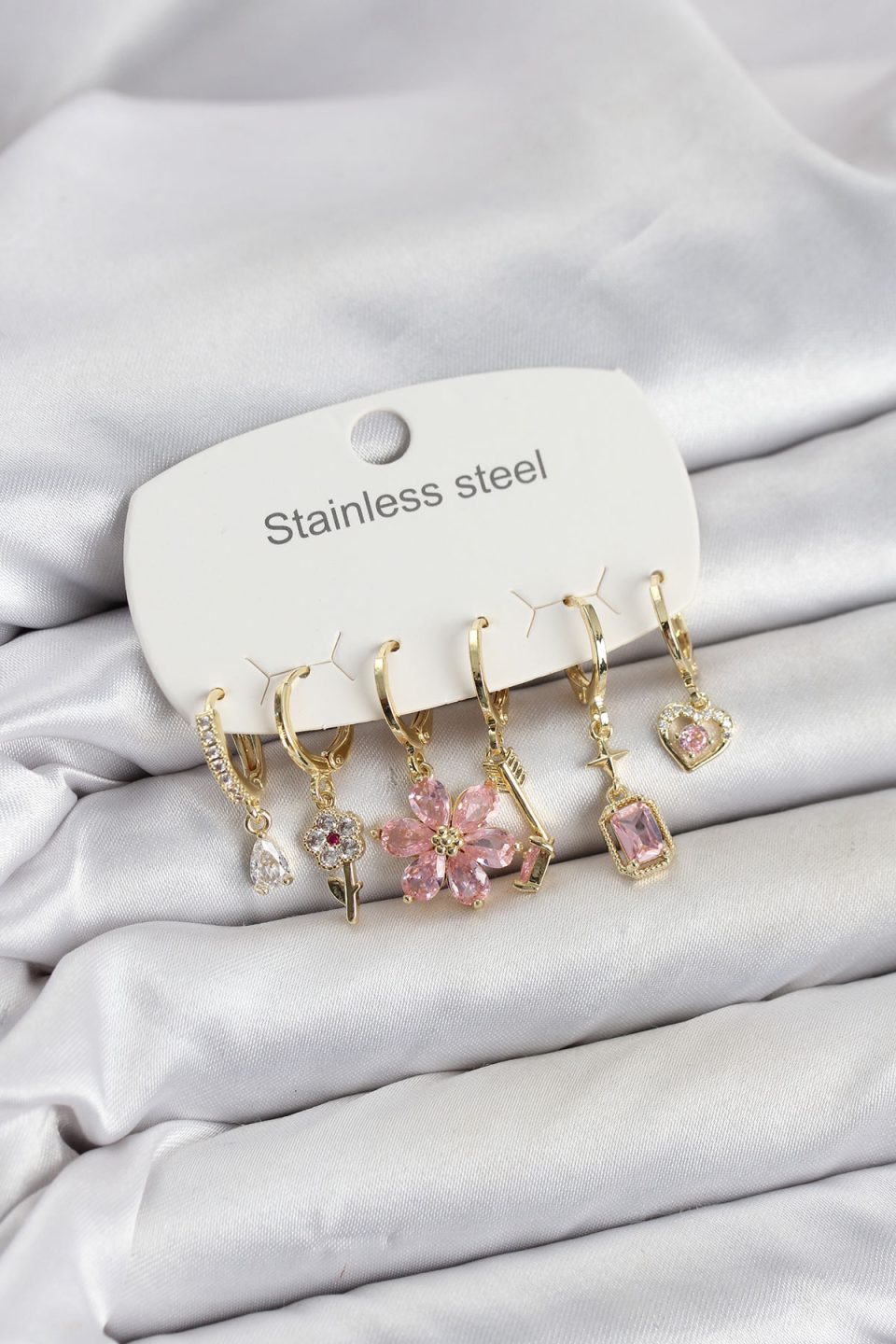 Shekka 316L Çelik Gold Renk Pembe Zirkon Taşlı Lotus Detaylı Kadın Küpe Seti