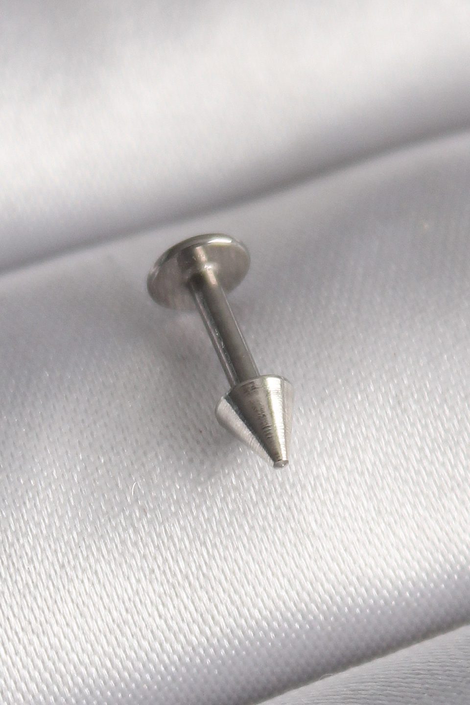 Shekka 316L Çelik Gümüş Renk Çivi Model Piercing