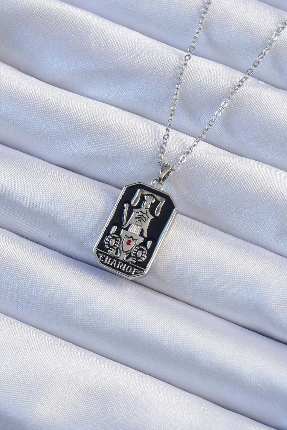 Shekka 316L Çelik Zincir Gümüş Renk Siyah Mineli Tarot Kolye