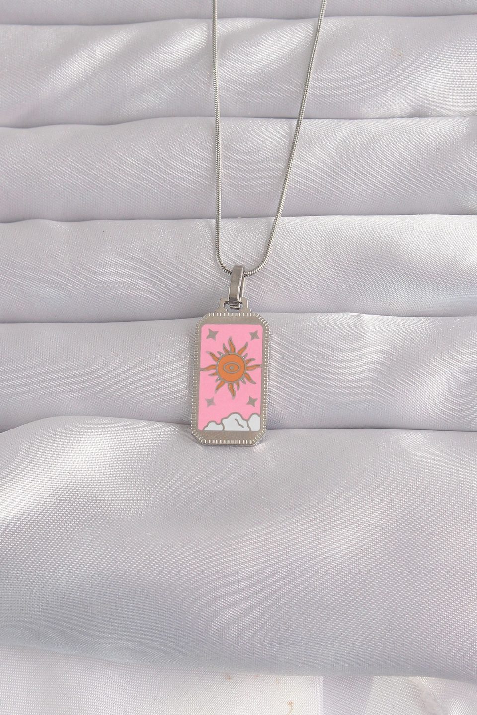 Shekka 316L Çelik Gümüş Renk Pembe Mineli Güneş Model Tarot Kolye