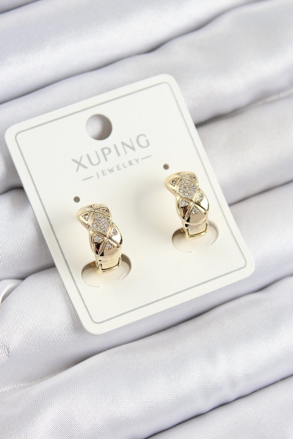 Shekka Xuping Zirkon Taşlı Geometrik Desenli Halka Model Gold Renk Kadın Küpe