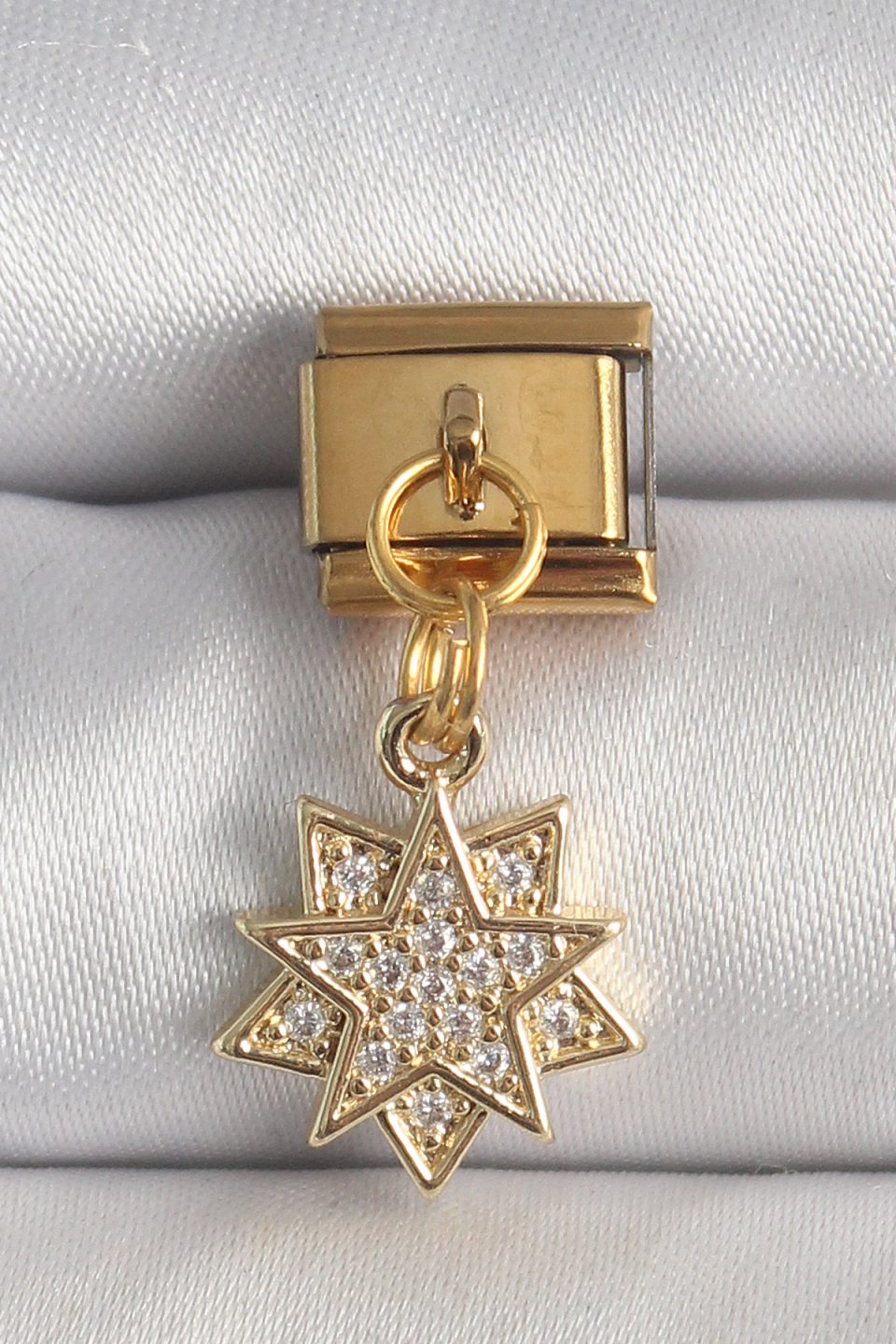 Shekka 316L Çelik Gold Renk Sallantı Zirkon Taşlı Yıldız Model Nomination Charm