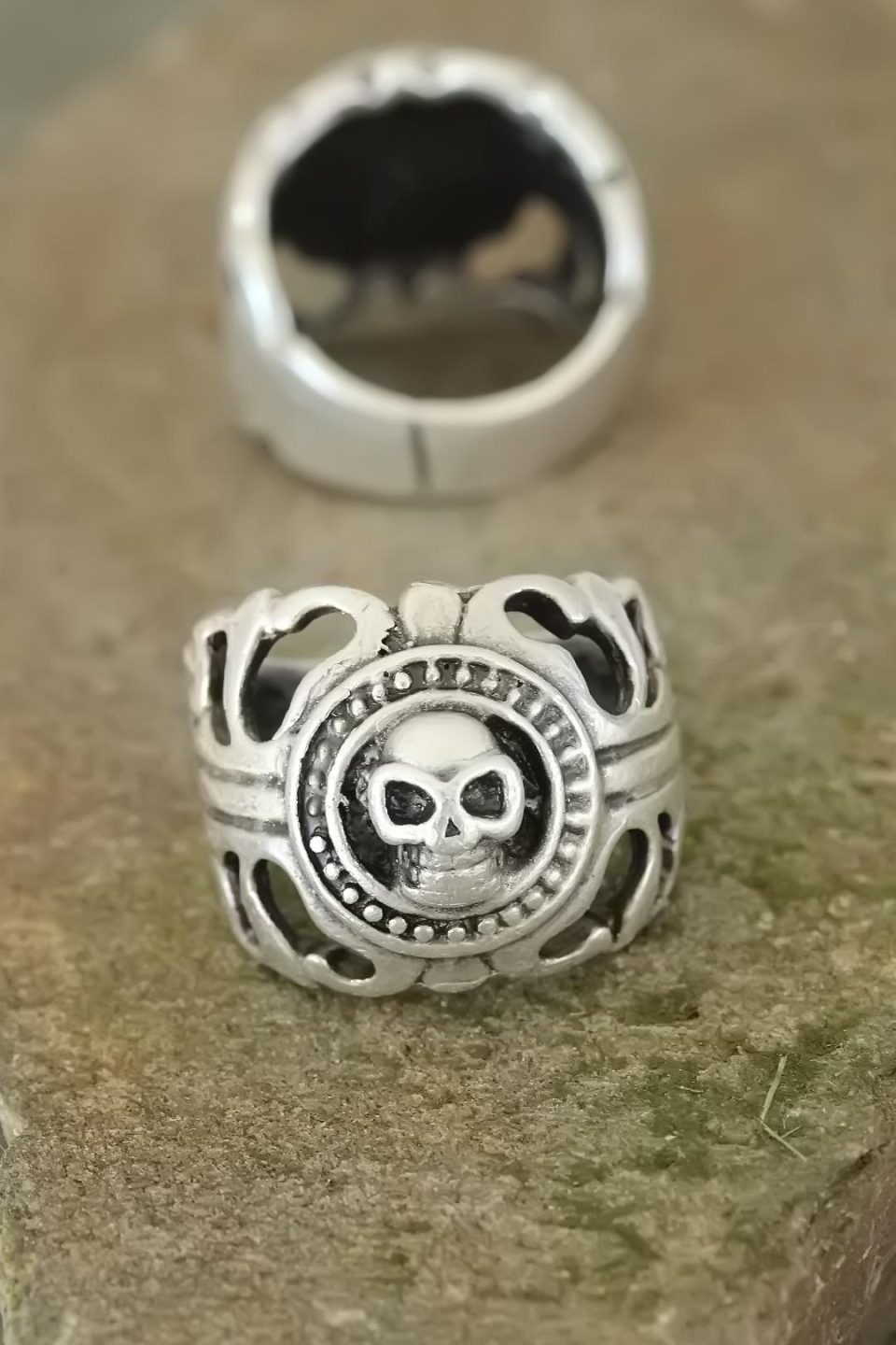 Shekka Eskitme Gümüş Renk Metal Kuru Kafa Tasarım Ayarlamalı Erkek Yüzük
