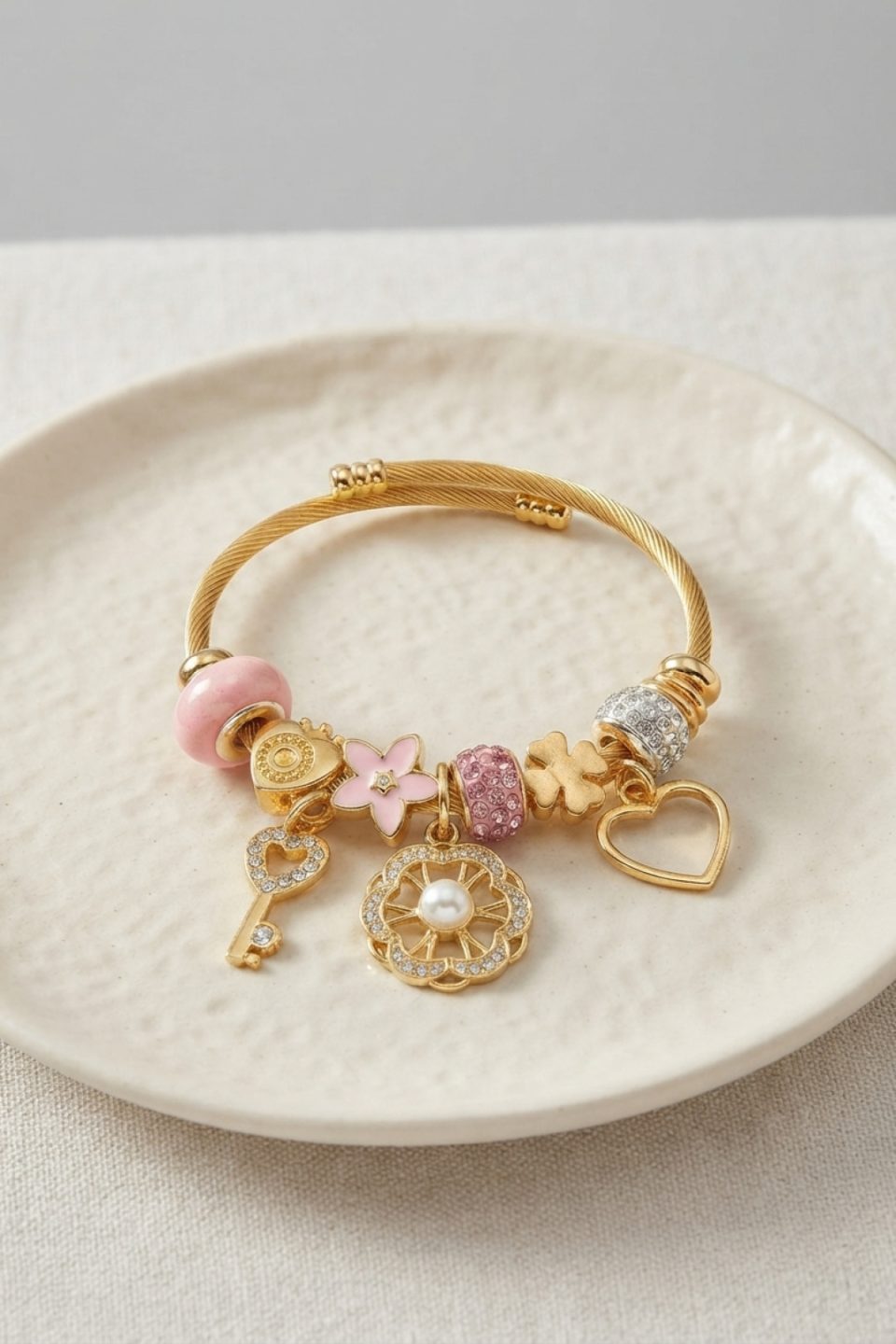 Shekka Pembe Charmlı Model Kadın Bileklik