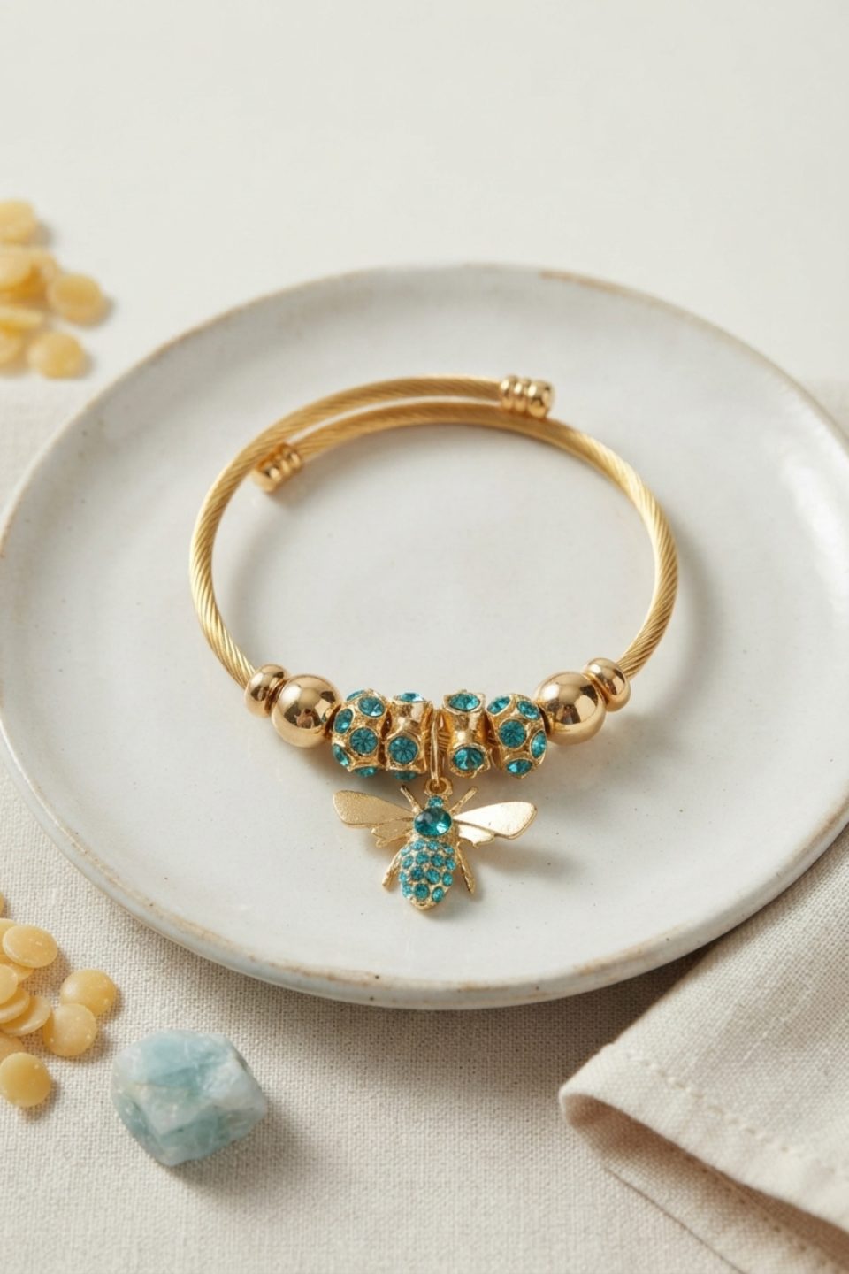 Shekka Yeşil Arı Model Charmlı Bileklik