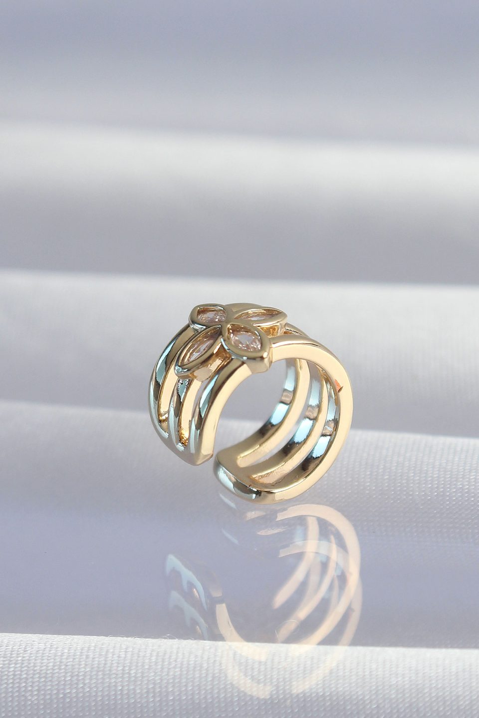 Shekka Pirinç Gold Renk Yonca Earcuff Küpe — görsel 2