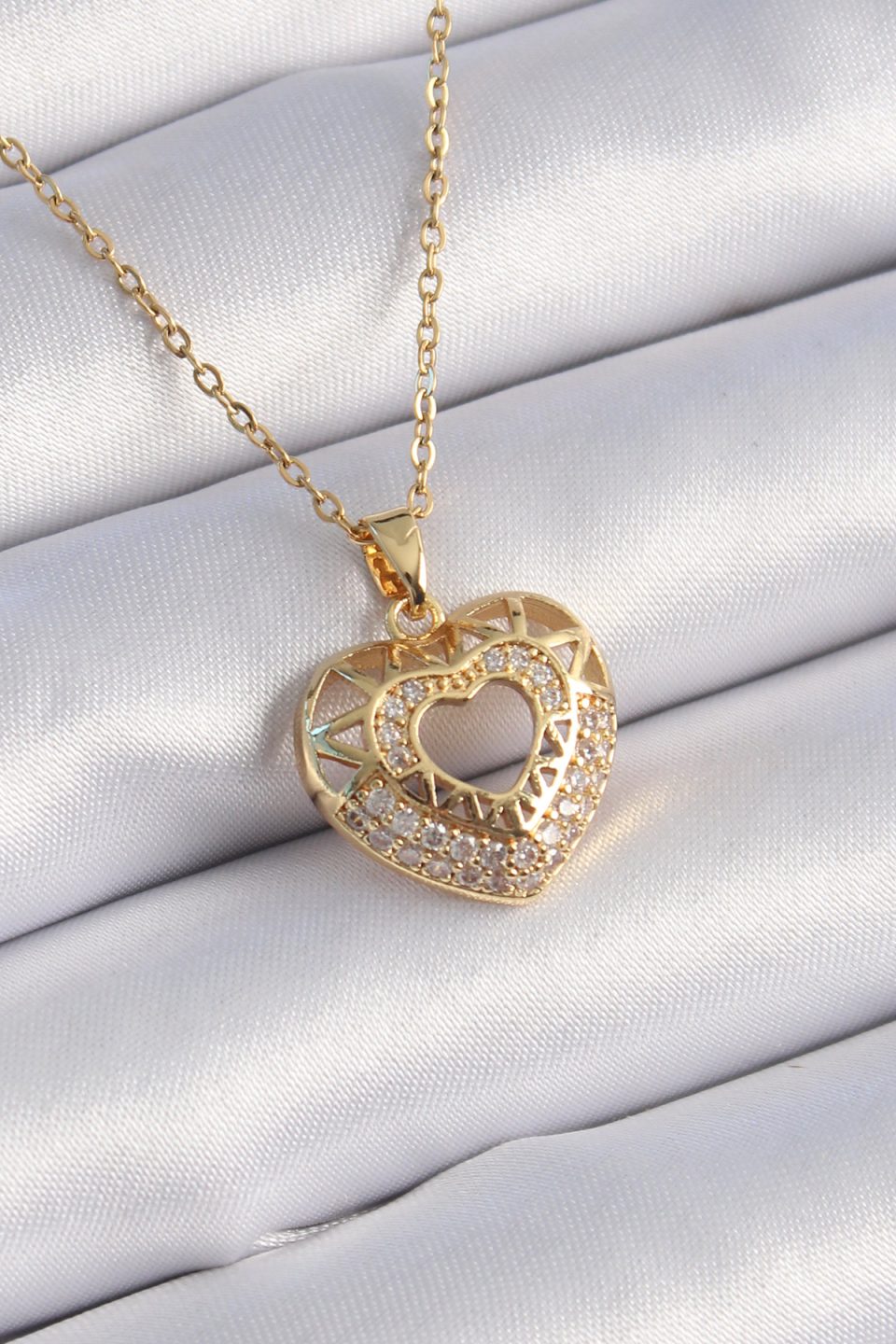 Shekka 316L Çelik Gold Renk Zirkon Taşlı Kalp Model Vintage Kadın Kolye