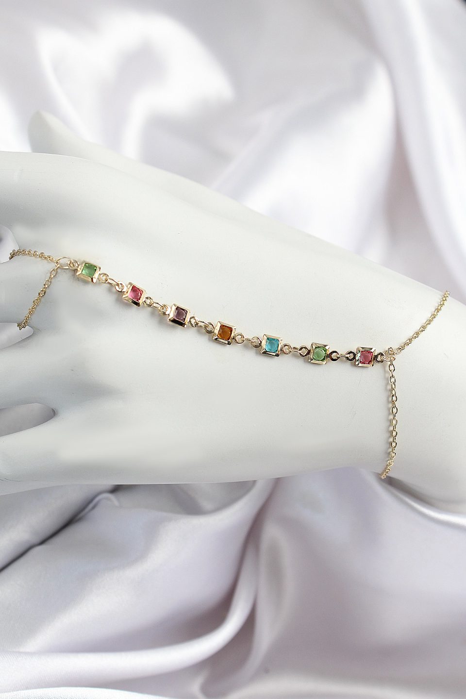 Shekka Pirinç Renkli Kare Zirkon Taşlı Y Model Gold Renk Kadın Şahmeran