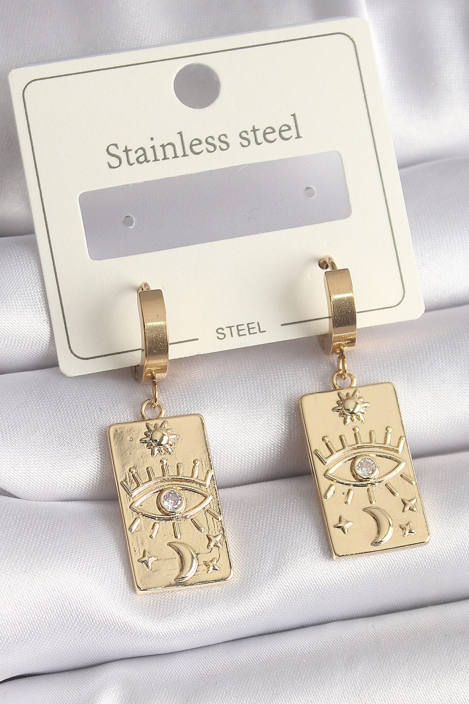 Shekka 316L Çelik Gold Renk Zirkon Taşlı Göz İşleme Detay Plaka Model Kadın Küpe