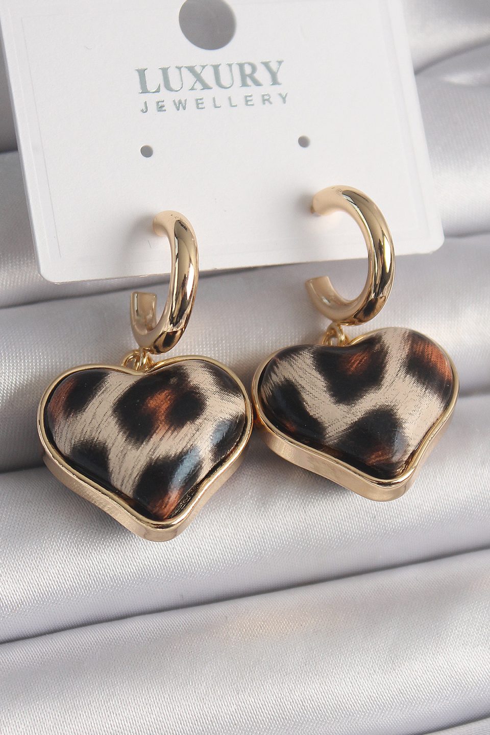 Shekka Pirinç Gold Renk 3D Kalp Leopar Model Kadın Küpe