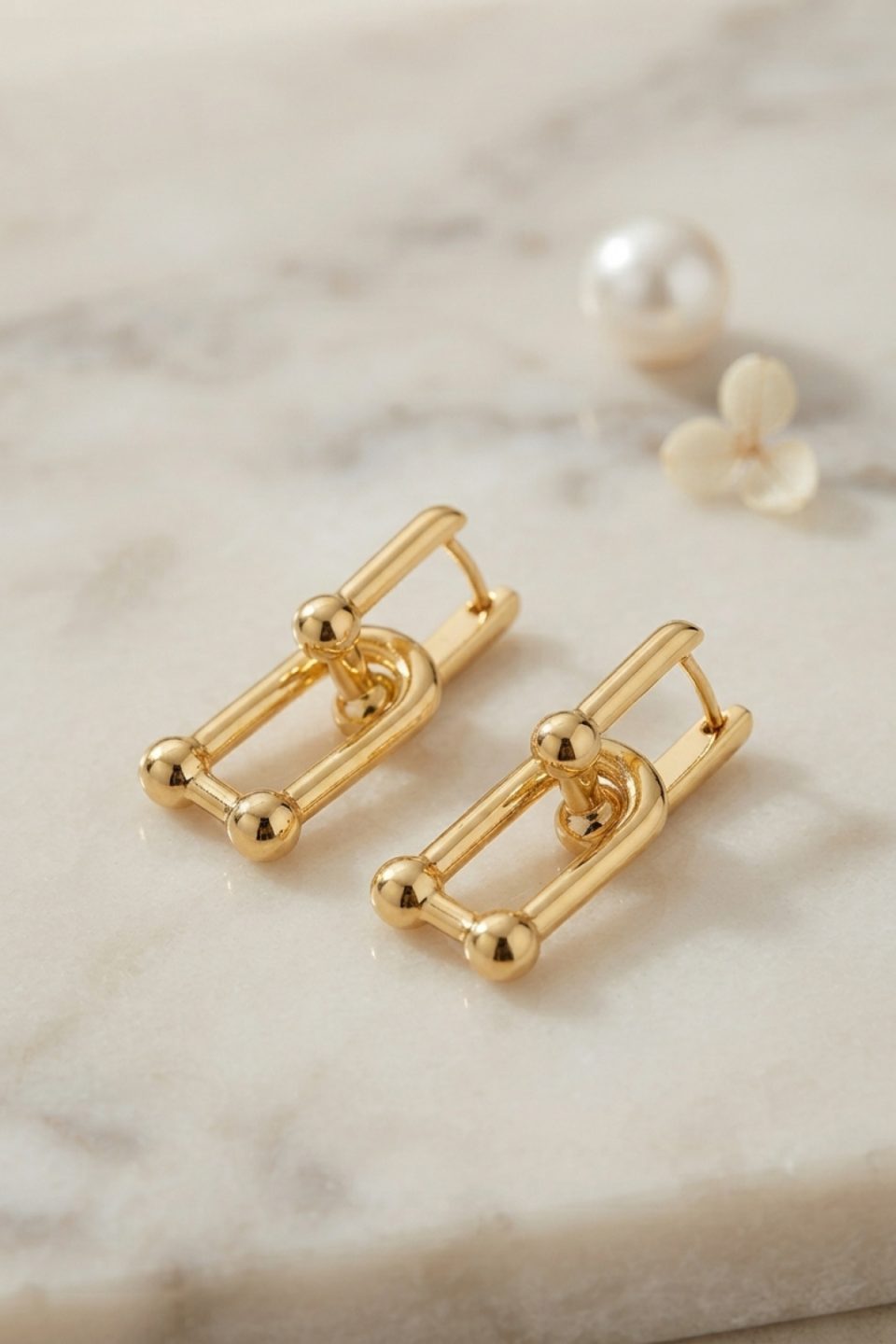 Shekka Gold Renk Pirinç Tifani Model Kadın Küpe