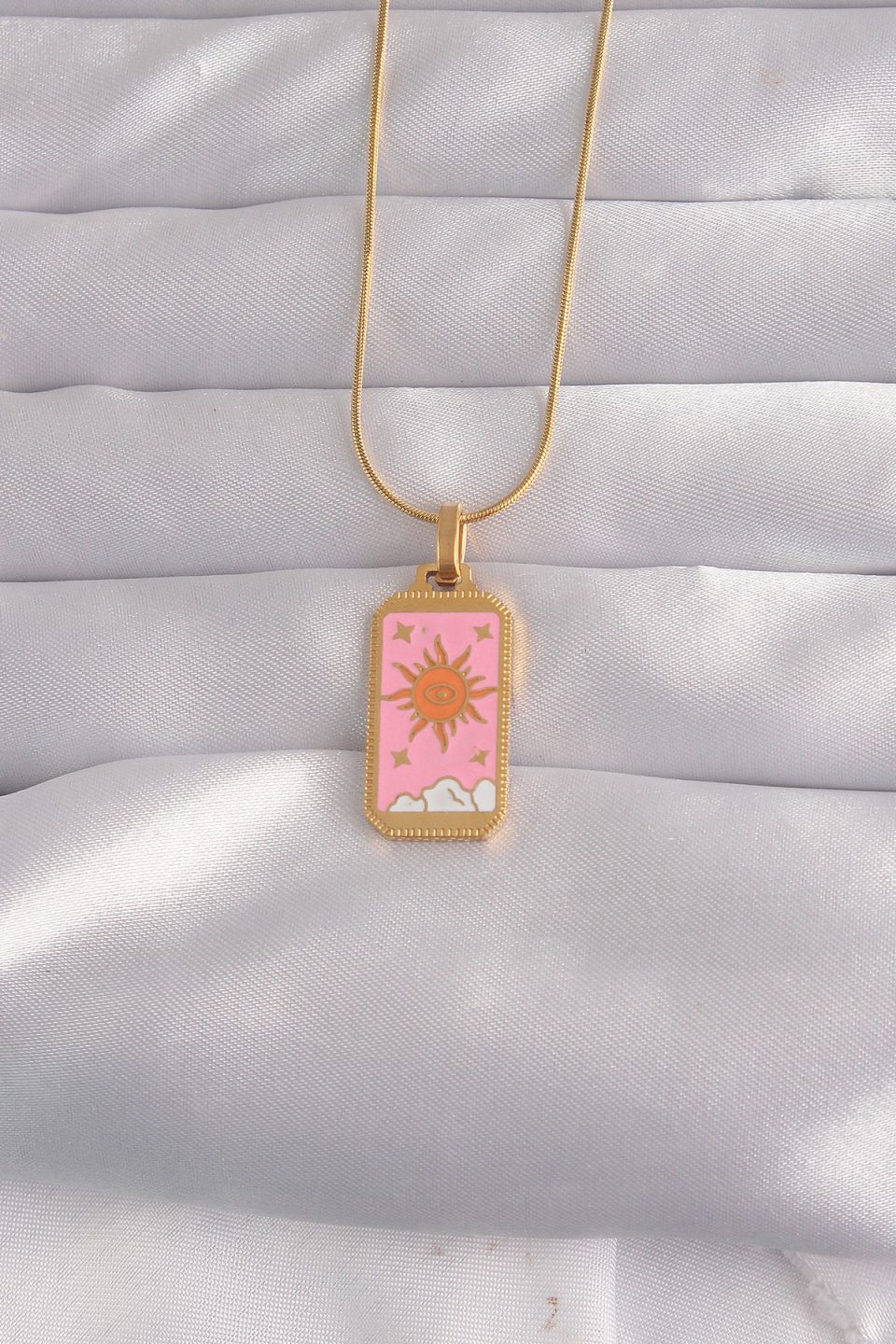 Shekka 316L Çelik Gold Renk Pembe Mineli Güneş Model Tarot Kolye