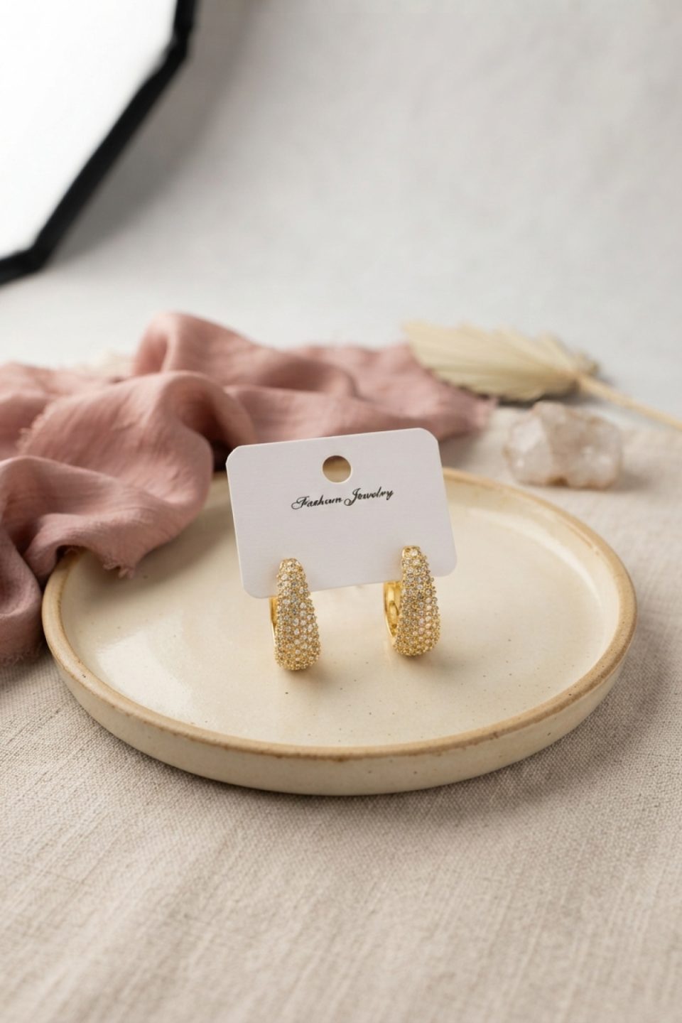 Shekka Gold Renk Zirkon Taşlı Damla Halka Model Kadın Küpe