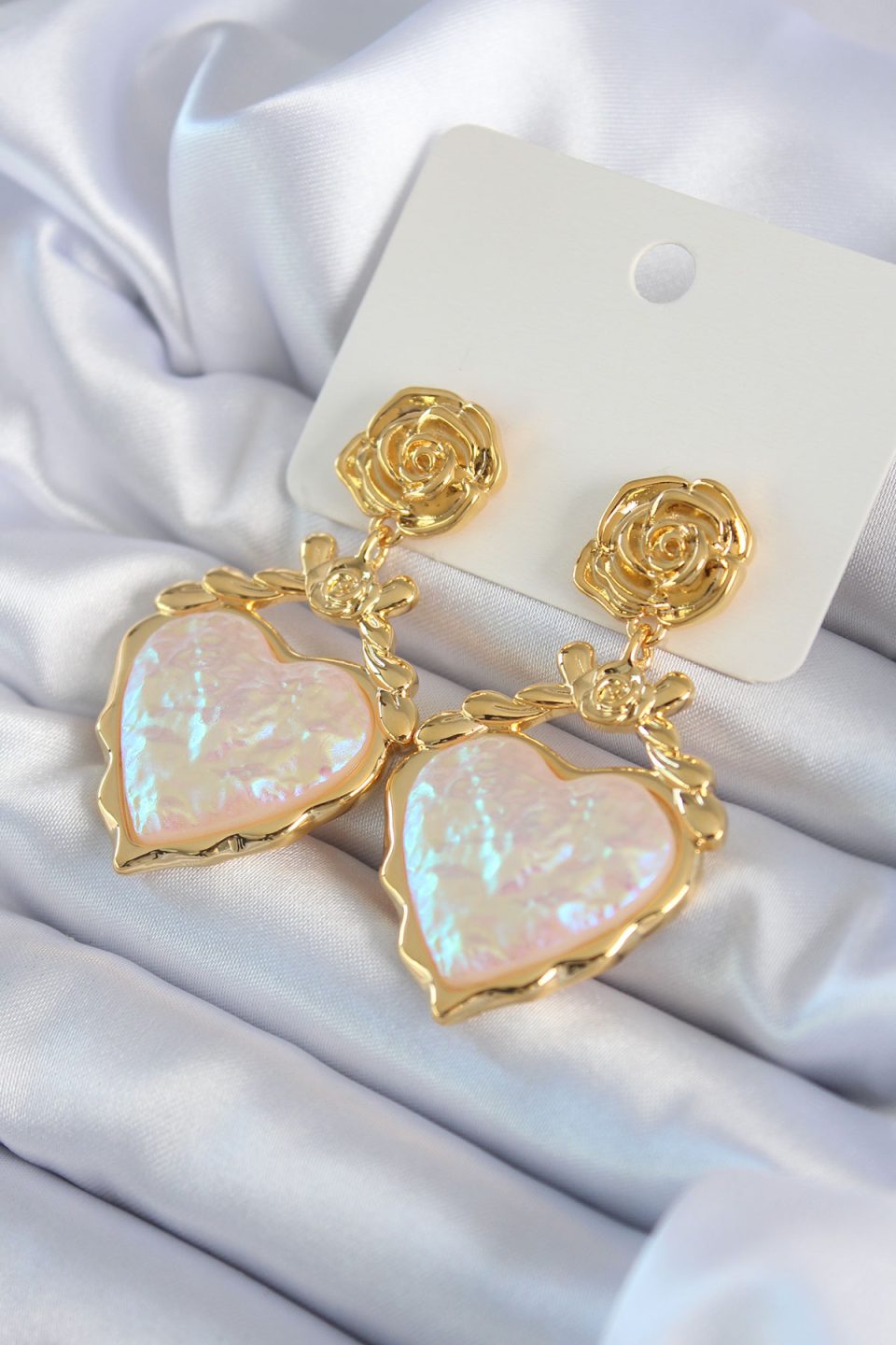 Shekka Gold Renk Gül Sallantı Kalp Model Pirinç VİP Kadın Küpe