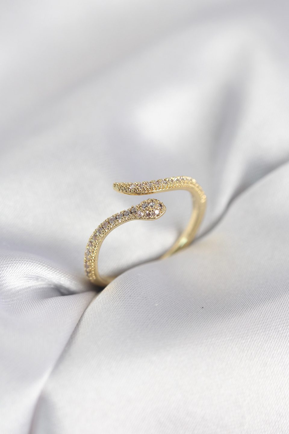 Shekka Gold Renk Yılan Model Zirkon Taşlı Kadın Yüzük