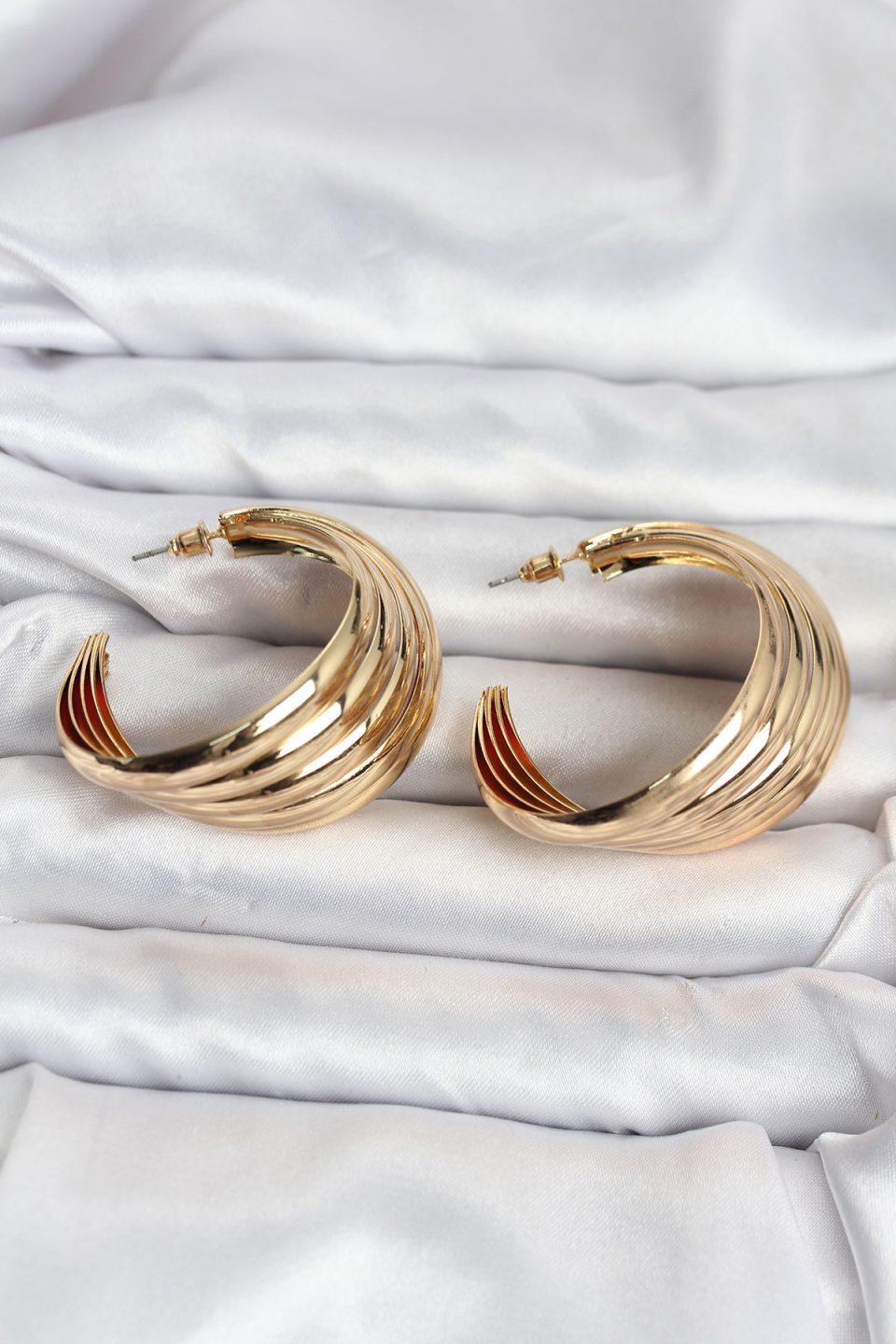 Shekka 316L Çelik Gold Renk Yarım Halka Model Kadın Küpe