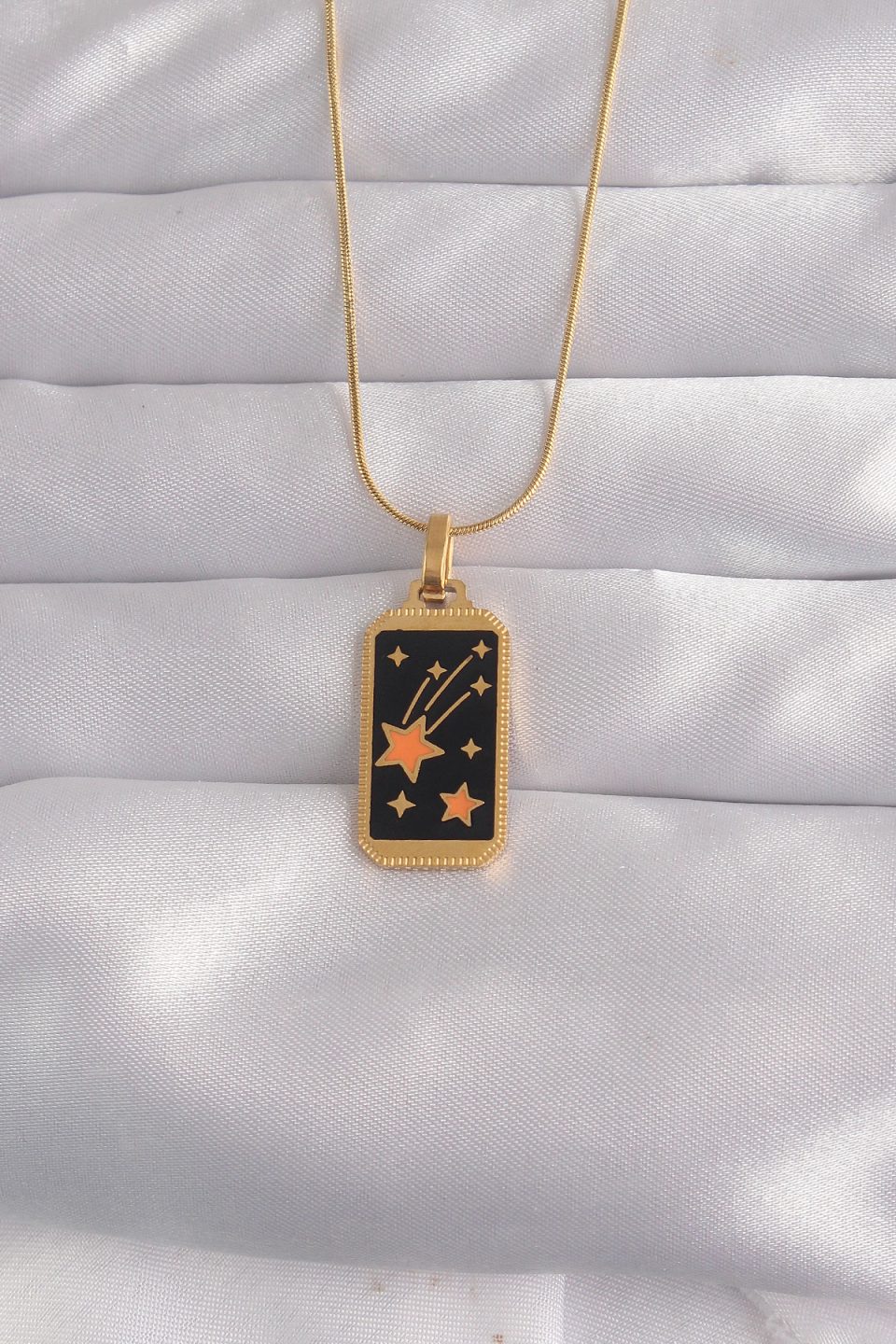 Shekka 316L Çelik Gold Renk Siyah Mineli Yıldız Figür Tarot Kolye