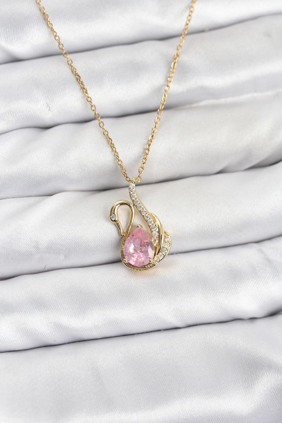Shekka 316L Çelik Zincir Gold Renk Pembe Kuğu Model Zirkon Taşlı Kadın Kolye