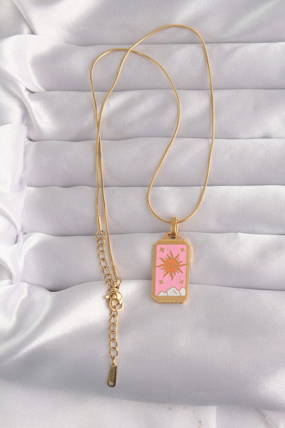 Shekka 316L Çelik Gold Renk Pembe Mineli Güneş Model Tarot Kolye — görsel 2