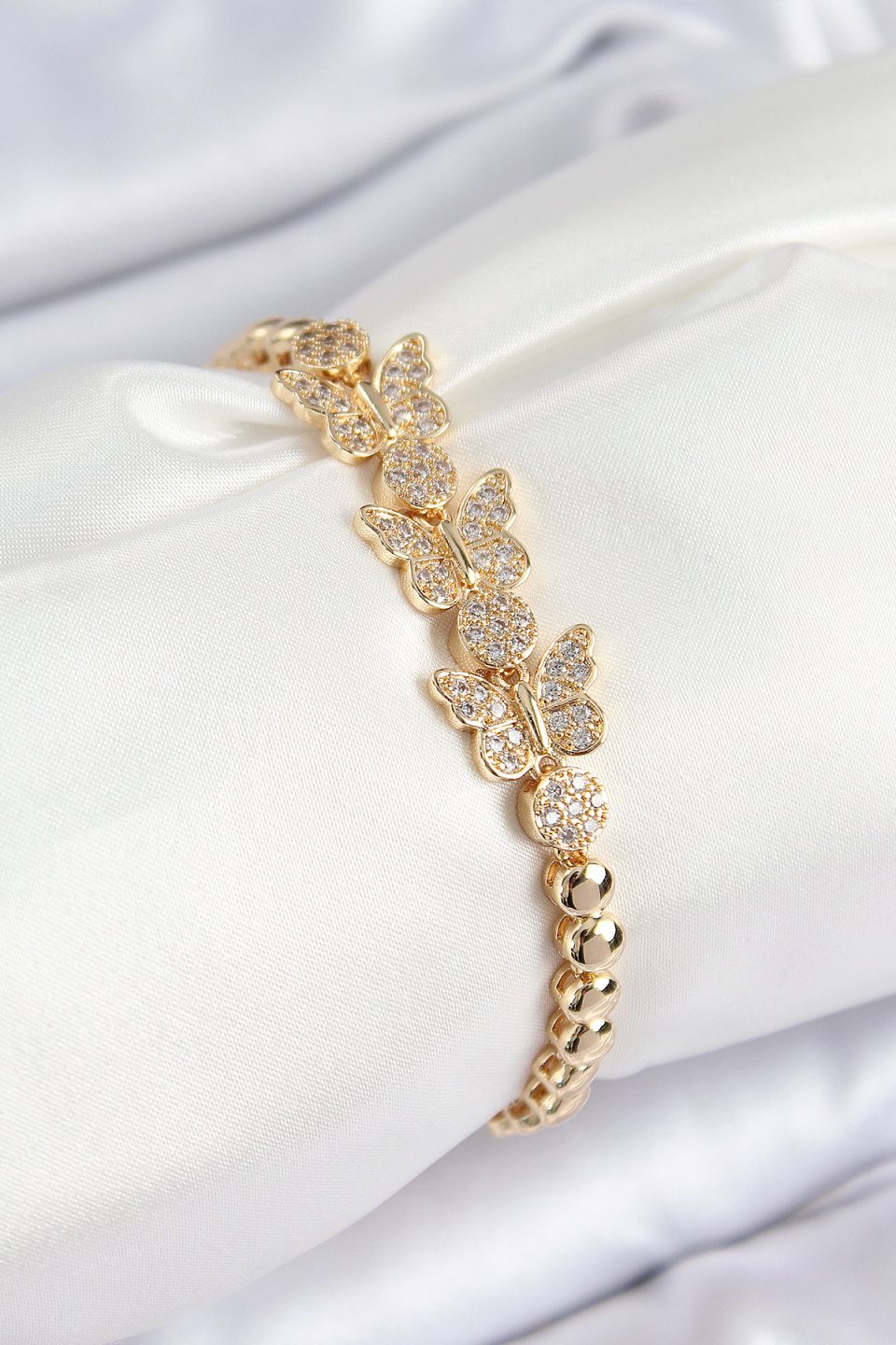 Shekka Pirinç Zirkon Taşlı Kelebek Model Gold Renk Kadın Bileklik