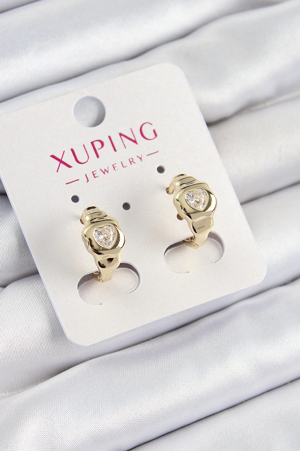 Shekka Xuping Zirkon Taşlı Kalp Model Gold Renk Kadın Küpe